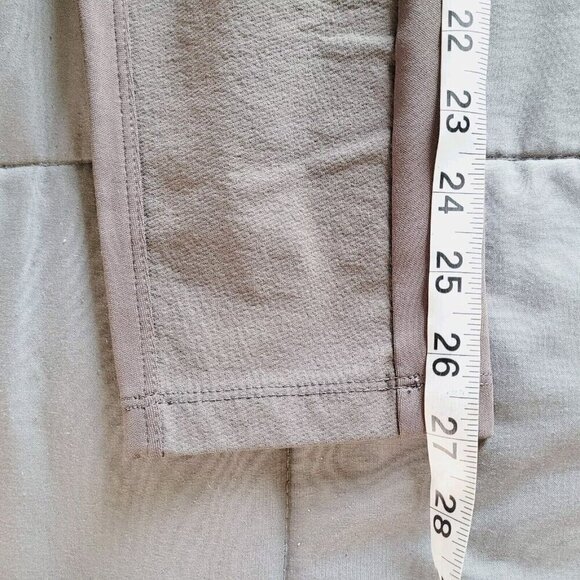 Athleta Headlands Hybrid Cargo Pants Womens Size 4 Brown Stretch Pull On Legging - Picture 4 of 10